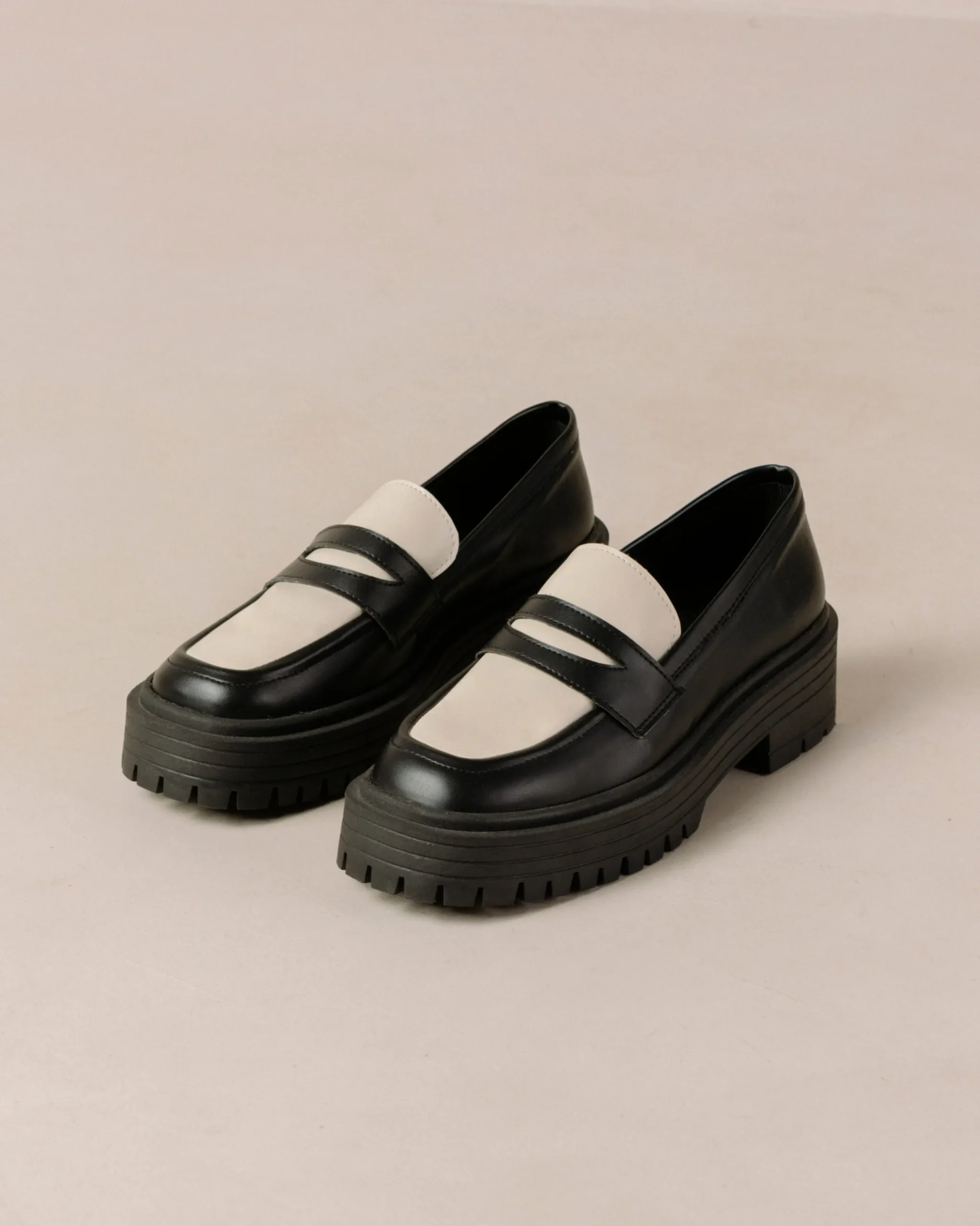 Mask Bicolor Black Vegan Leather Loafers|ALOHAS Online