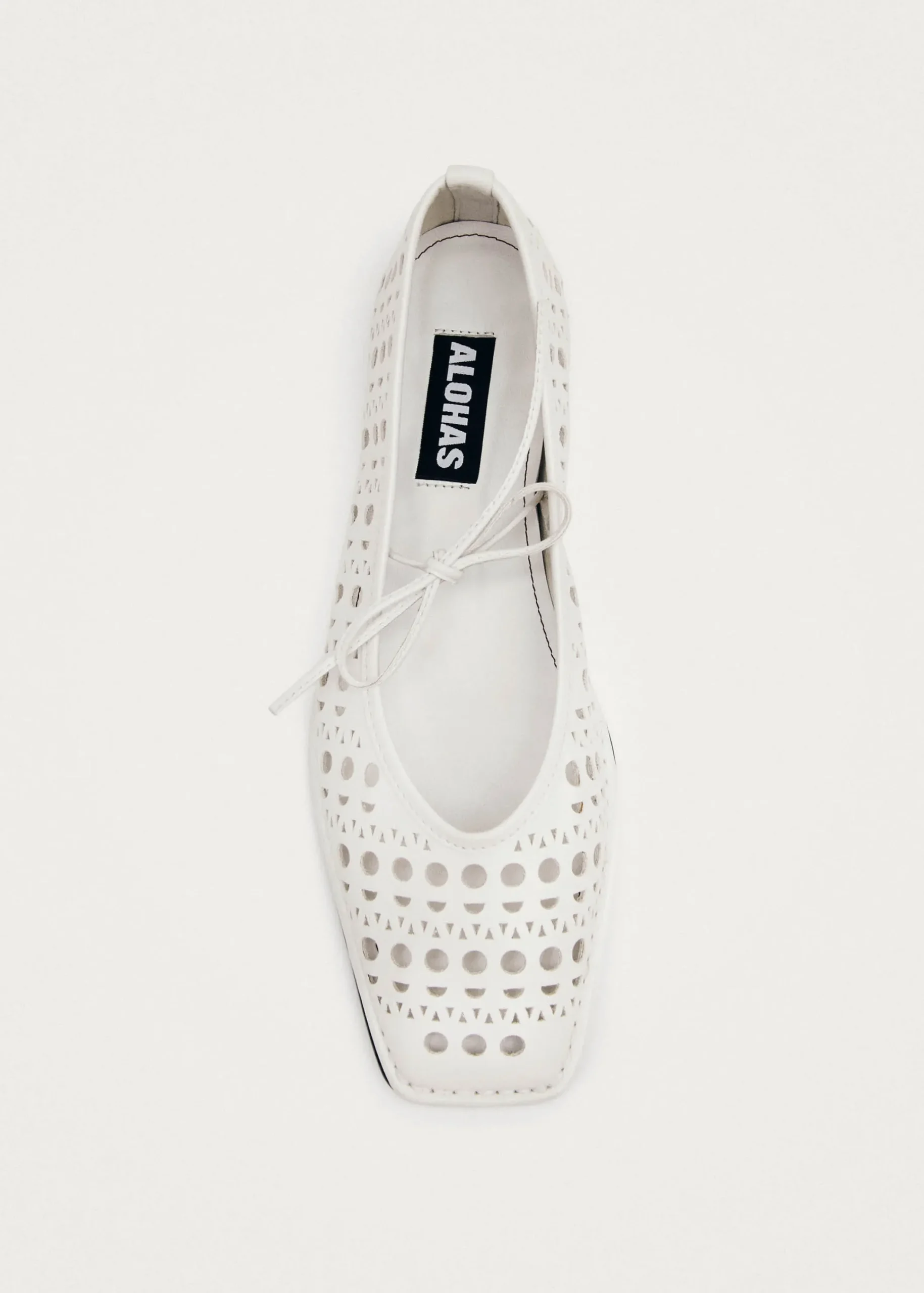 Sway Slit White Leather Ballet Flats|ALOHAS Fashion